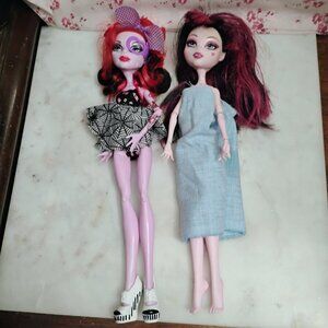 Monster High Operetta and Draculaura Dolls